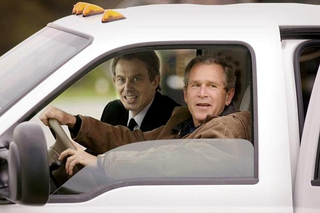 Illustration for article titled Pics: Bush giving world leaders rides in his F250